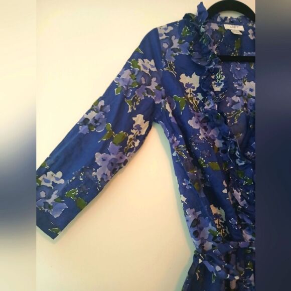 Ann Taylor LOFT Indigo Floral Feminine Ruffle Button-Down Spring Blouse Top M - Picture 7 of 7